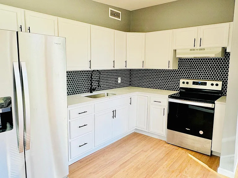 8332 Pepperidge Dr — Photo 7