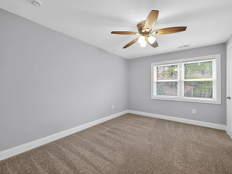 1392 Stokes Rd — Photo 13