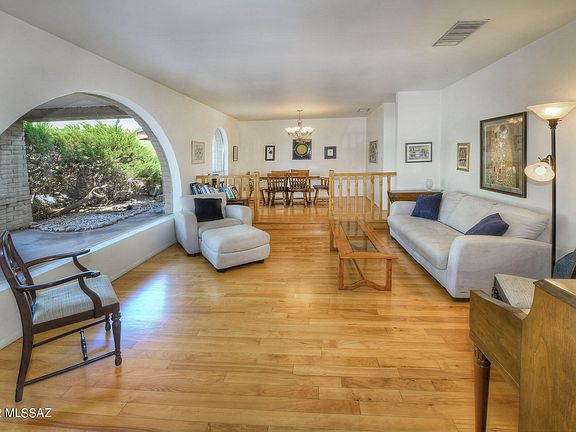 3rd image of 6540 E Calle De Amigos
