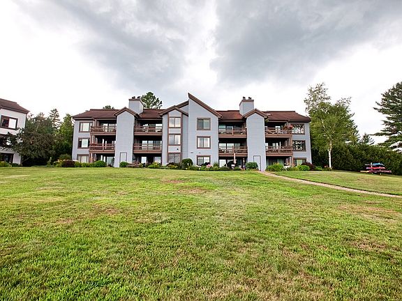 3rd image of 40 Harbor Ln Unit 25