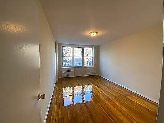 4th image of 60 Hamilton Ave APT 5F