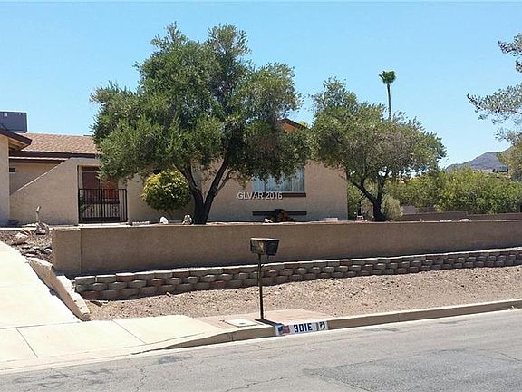 2nd image of 301 E Kimberly Dr