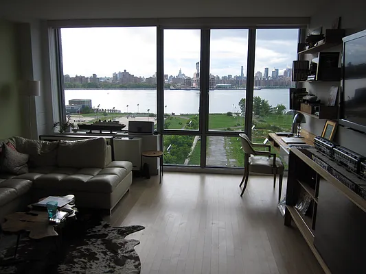 Rented by Leiter Realty Group LLC | media 9