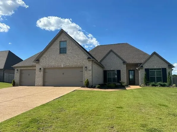 8 Matthews Crossing Dr, Jackson, TN 38305