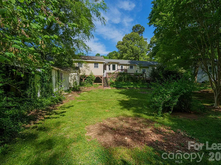 21014 Pine Ridge Dr — Photo 8