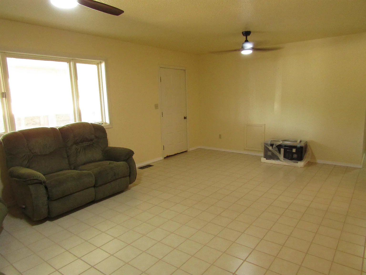 3 bed, $2,000 — Photo 4