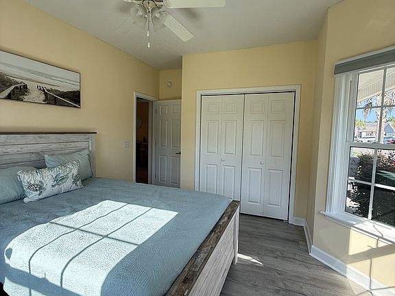 5th image of 101 Palm Cove Cir
