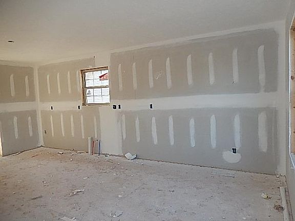 2nd image of 468 Fox Crossings