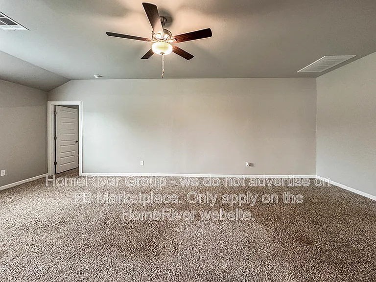 2516 Rosewood Ln — Photo 6