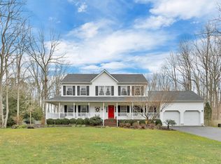 16 Bittersweet Dr, Jackson, NJ