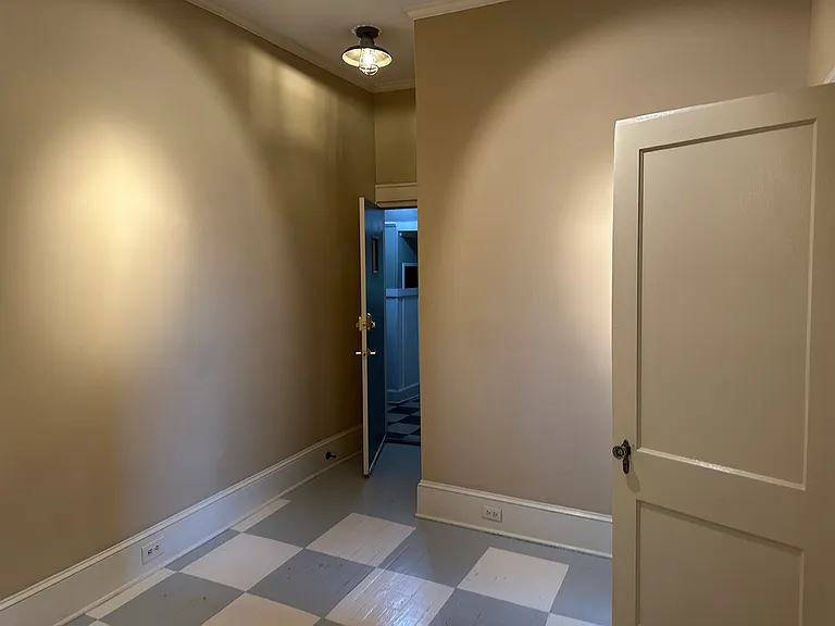 926 Greenwood Ave NE #3 — Photo 8