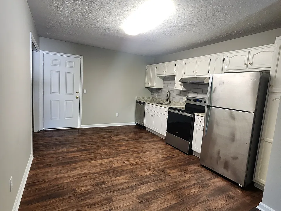 1495 Autumn Ave #3