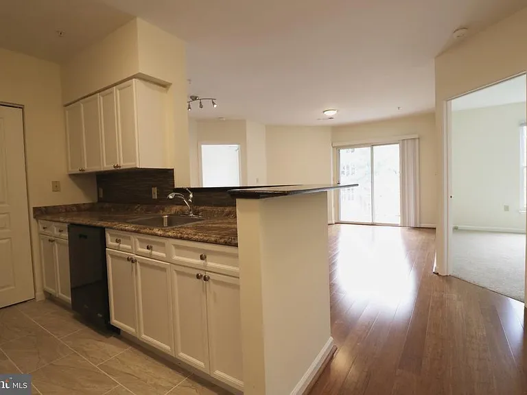 12915 Alton Sq #303 — Photo 3