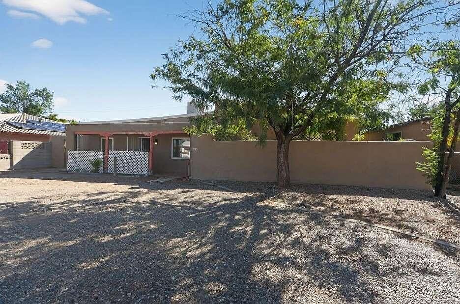 1st image of 542 Coronado Dr