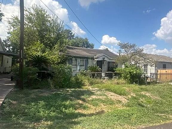 3rd image of 6821 Appleton St