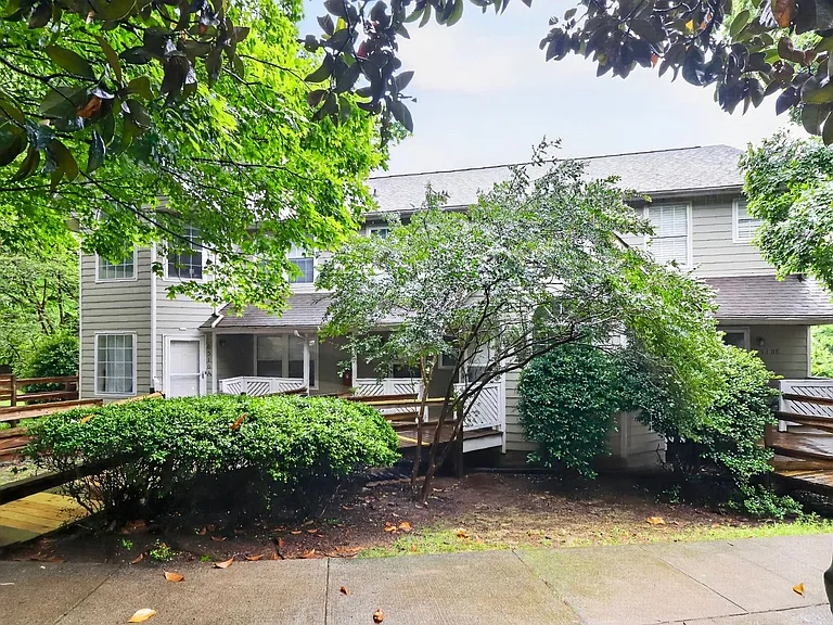 6510 Clavell Ln #B — Photo 35