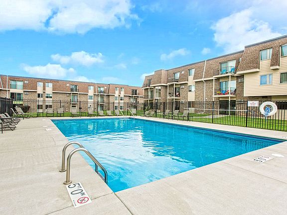 4th image of 12911 County Road 5 #9-206