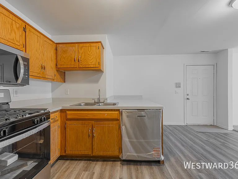 915 Spiros Ct #101 — Photo 3