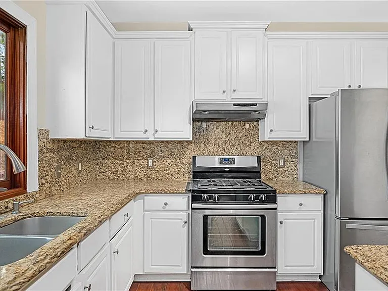 560 Kimball Crest Ct — Photo 14