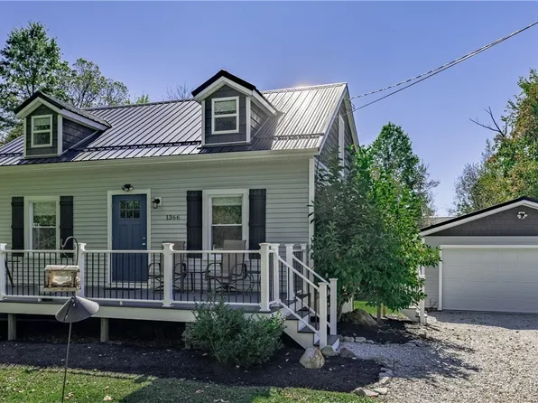 1366 E Twinsburg Rd, Macedonia, OH 44056