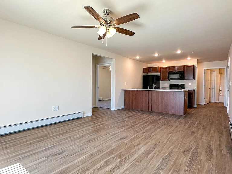 713 Caroline St — Photo 237