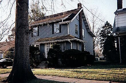 Front of house in the fall.