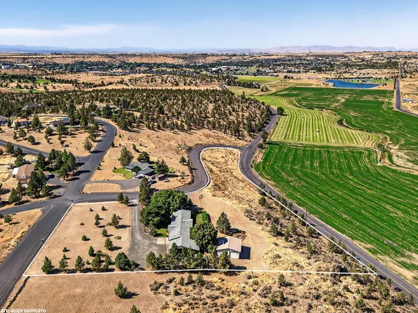 951 SE Rancho Ln, Madras, OR 97741