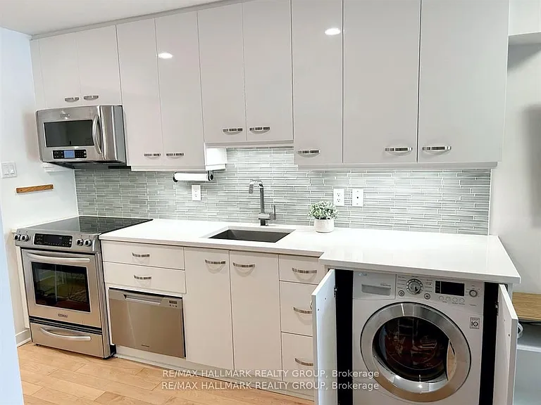 202 Saint Patrick St #12 — Photo 11