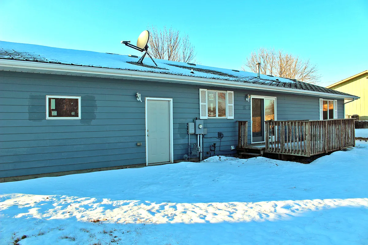 Building Photo - 2544 Belview Dr