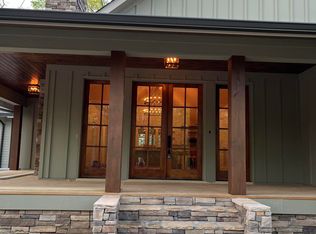 21 Spring Dr, Signal Mountain, TN 37377