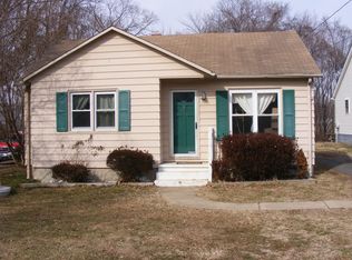 1221 Westview Dr, Fredericksburg, VA 22405
