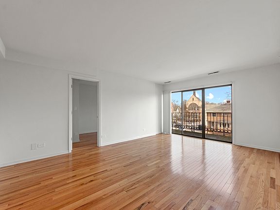 3rd image of 1740 Hinman Ave #D690fe0e6