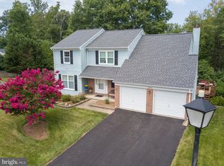 19 W Ridge Ct, Newark, DE 19711