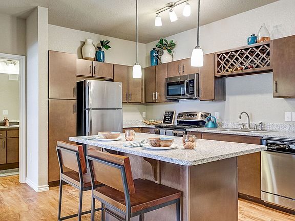 2nd image of 1200 E Old Settlers Blvd Unit 923