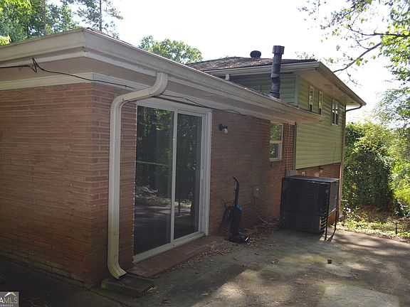 5th image of 2939 Flat Shoals Rd