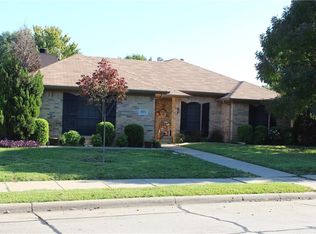 4102 Simmons Dr, Rowlett, TX 75088