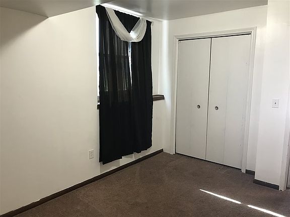 5th image of 4884 Stauffer Ave SE