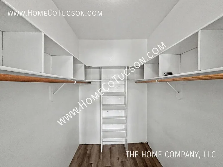5750 N Camino Esplendora #109 — Photo 9