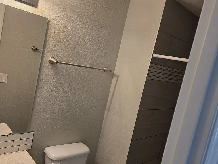 2609 Berkeley St — Photo 10