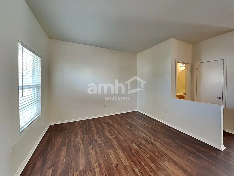 4430 Kiddle Ln — Photo 10