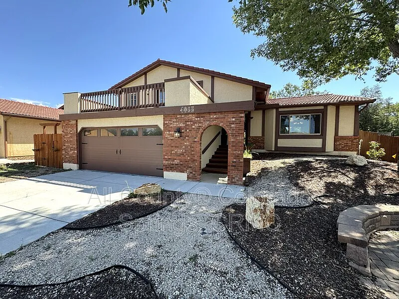 4055 Thundercloud Dr
