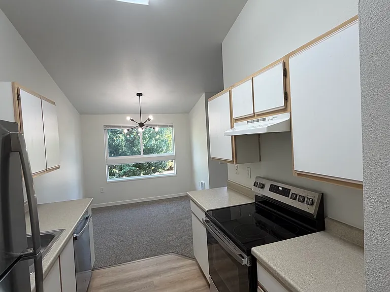 4783 Skyline Rd S #205 — Photo 2