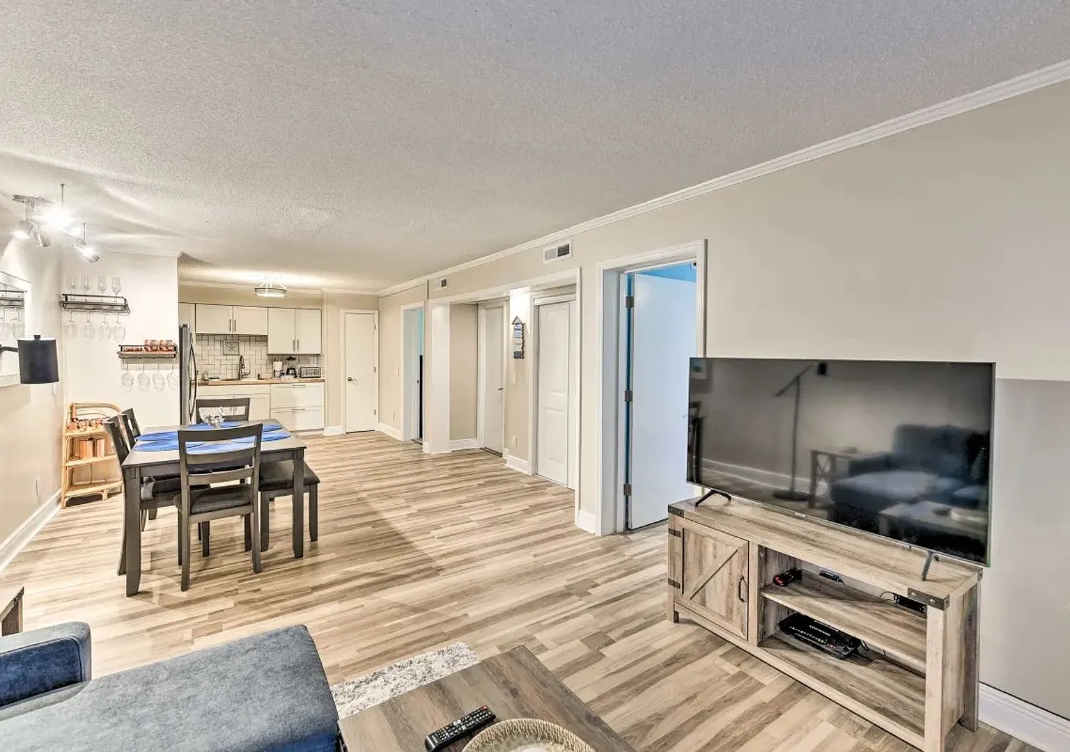 Charming 2 Bed/2 Bath Condo in Hilton Head Island - Perfect Island Living! — Photo 4