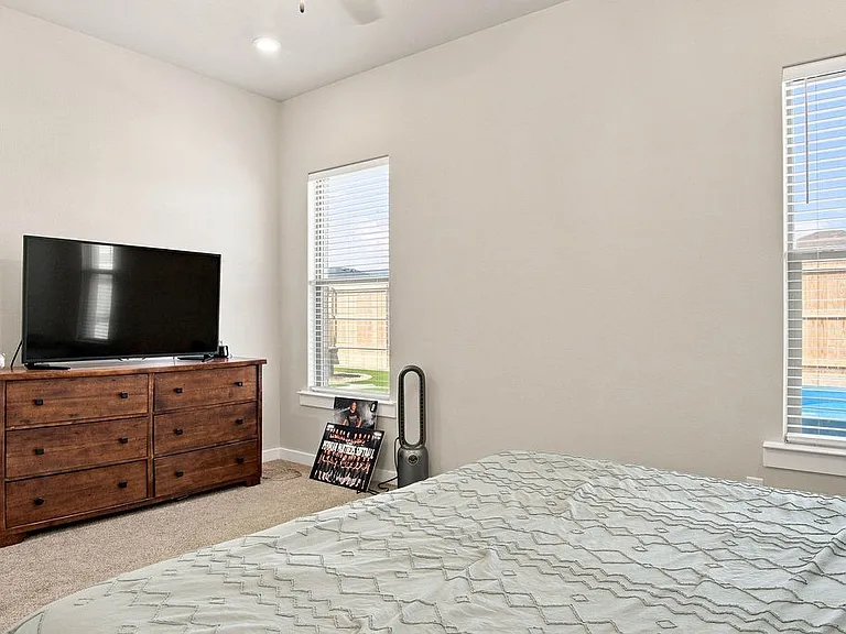 10401 Pronghorn Rd — Photo 12