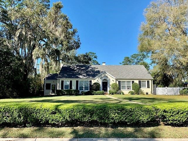 1st image of 1810 Golf Terrace Dr
