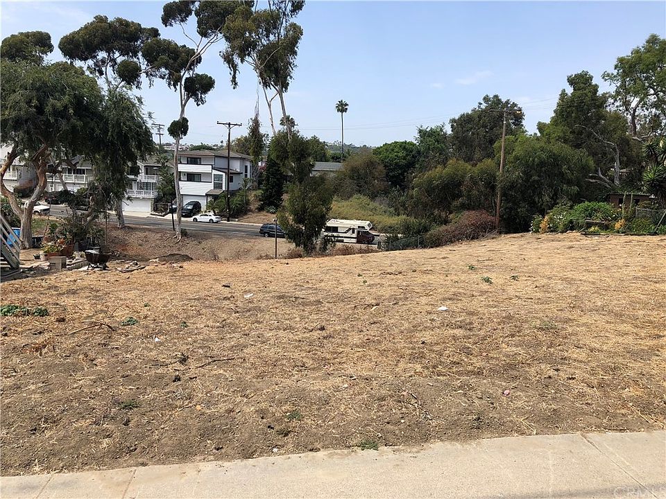 1st image of 209 E El Portal