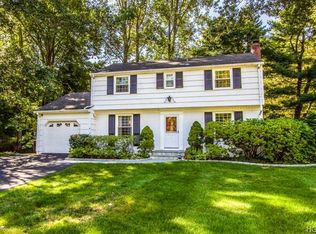 16 Dwight Ln, Bedford Hills, NY 10507