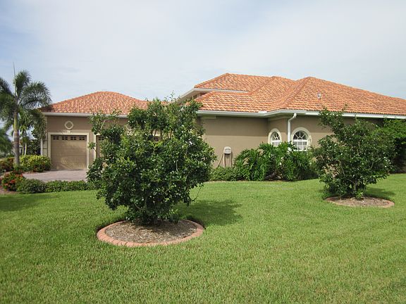 4th image of 207 Lake Victoria Ct