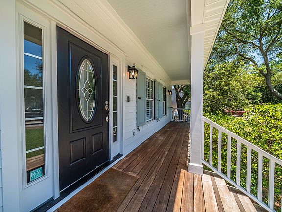 5th image of 44 Rivers Point Row