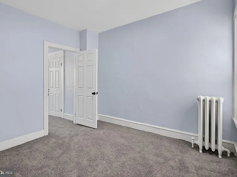 136 N Farson St — Photo 12